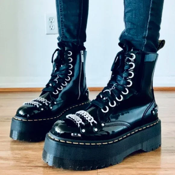 Martens JADON MAX CHAIN PATENT LEATHER PLATFORM BOOTS Great